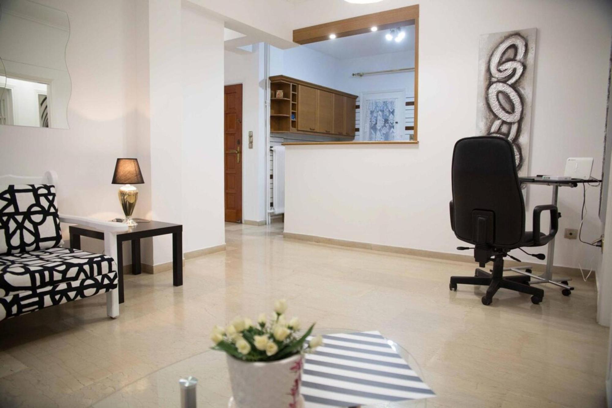 Cozy Apartment With Sea View Next To Marina Zeas Pireu Exterior foto