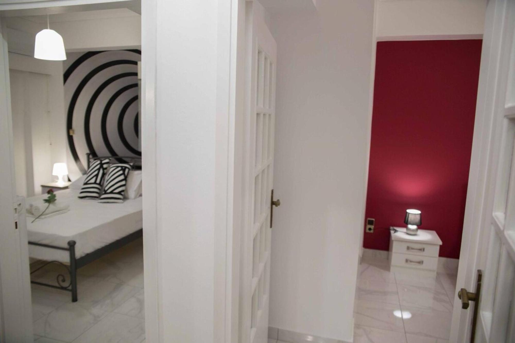 Cozy Apartment With Sea View Next To Marina Zeas Pireu Exterior foto